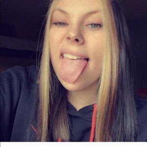 Meet your Posher, Sydny